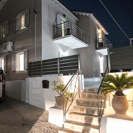 Angelos Apartments Lixouri Exterior foto