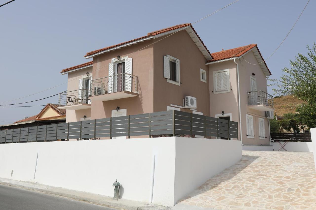 Angelos Apartments Lixouri Exterior foto